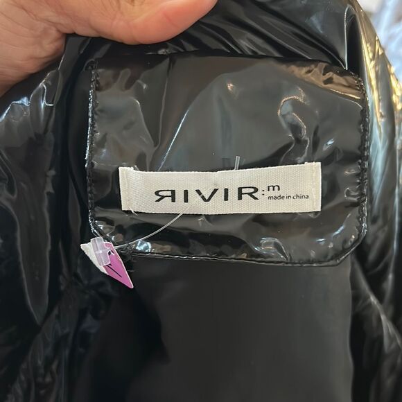 Cropped Puffer Jacket, size M - Picture 5 of 13